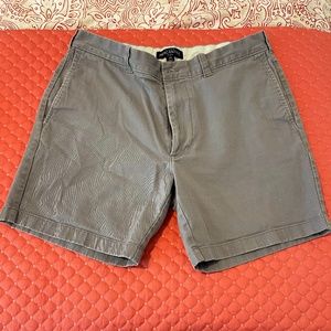 J.Crew Men's Mercantile FLEX, Gray, Shorts, 32 Waist Size